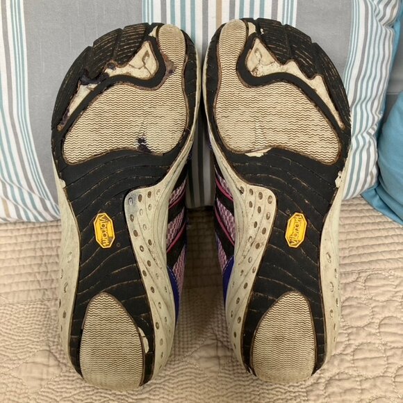 2 Pr. Merrell Trail Glove (sz. 3) & Pure Glove (sz. 2). Purple and in good cond. - Picture 6 of 16